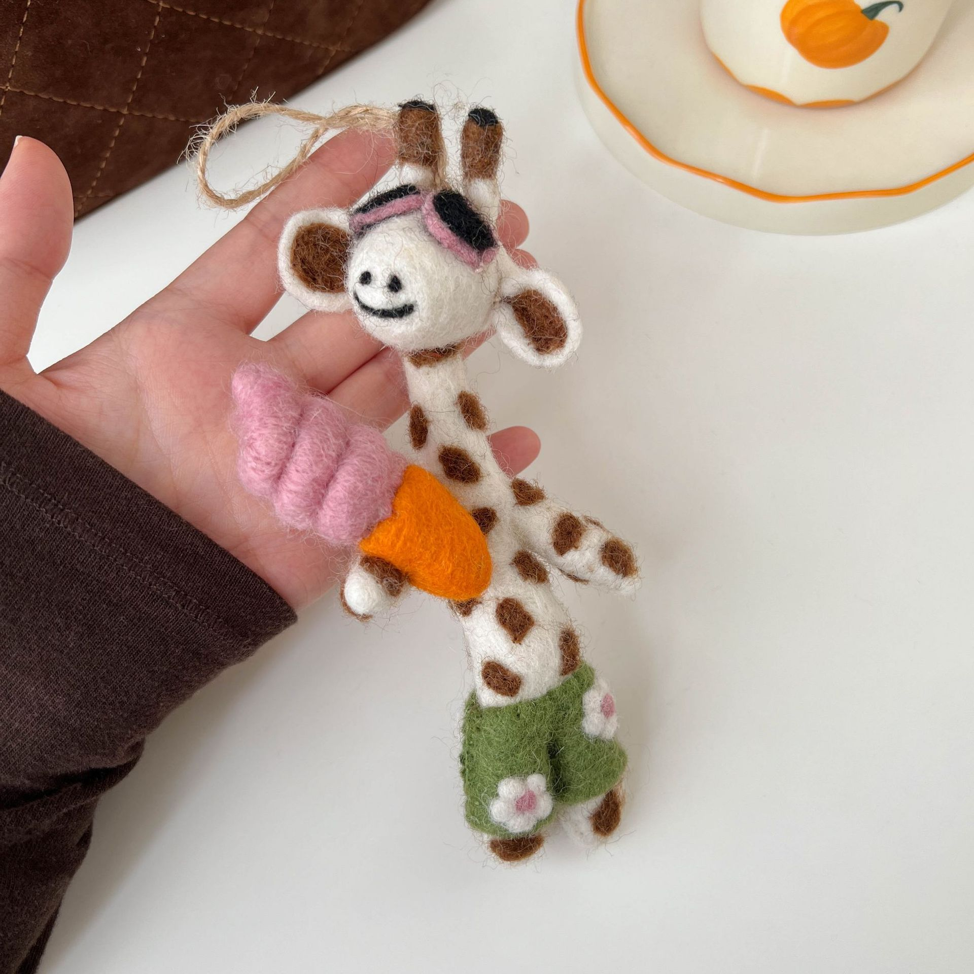 Felt Giraffe Hanging Ornament with Ice Cream, Small Animal Decorative Figure